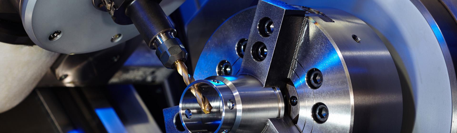 Slajd #3 - wiercenie w metalu